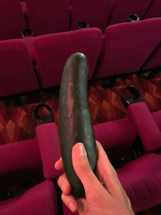 Pepino em sessão de 50 Tons Mais Escuros Pepino em sessão de 50 Tons Mais Escuros